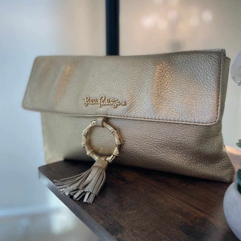 🌴☀️ LILLY PULITZER NWT San Sebastián metallic gold leather clutch. NWT